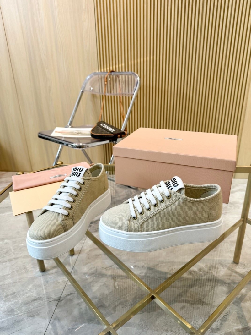 Miu Miu Casual Shoes